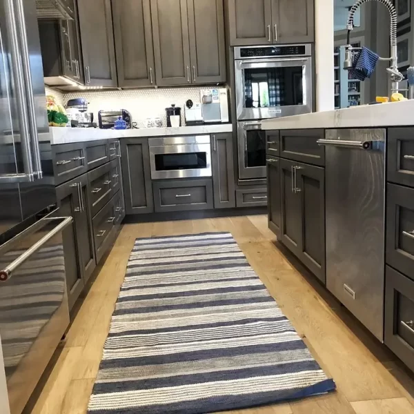 Carpeted Kitchen in McDowell Mountain Ranch