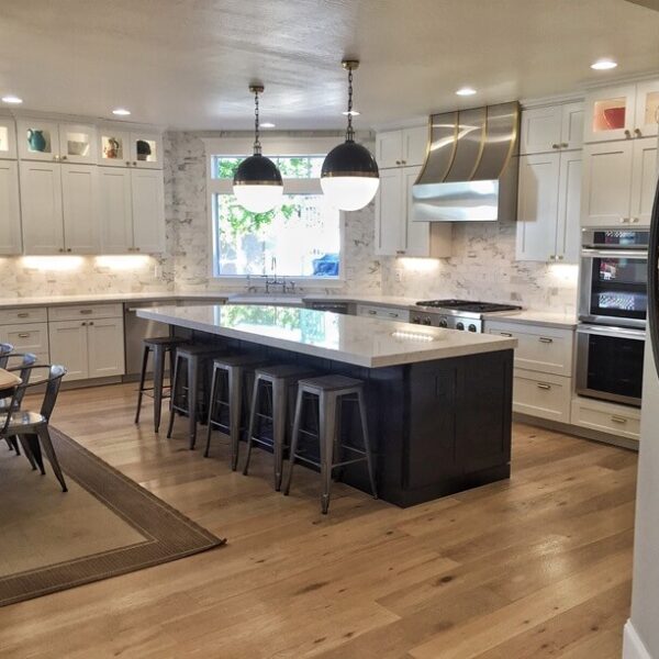 U-shaped kitchen layout